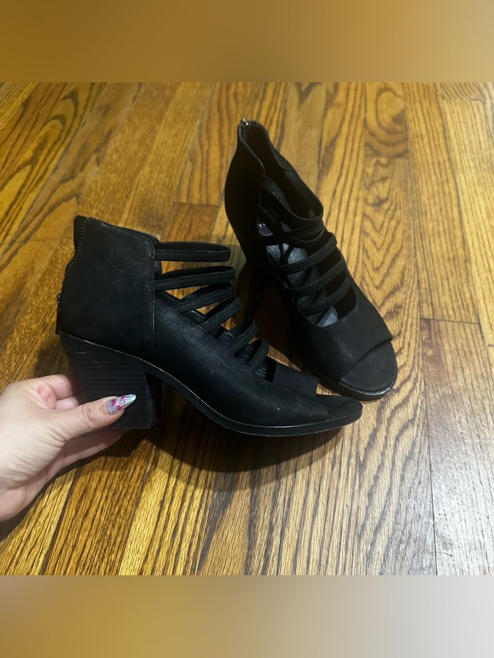 Eileen Fisher leather sandals size 7.5